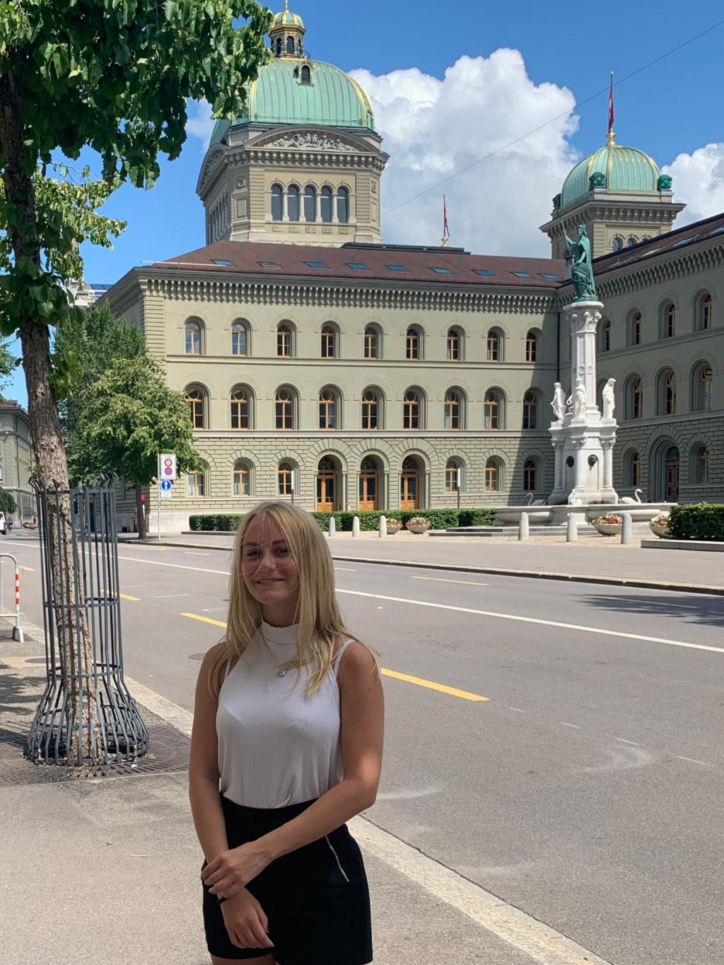 Il Ticino un esempio per la Svizzera: sì al divieto di dissimulare il&nbsp;viso